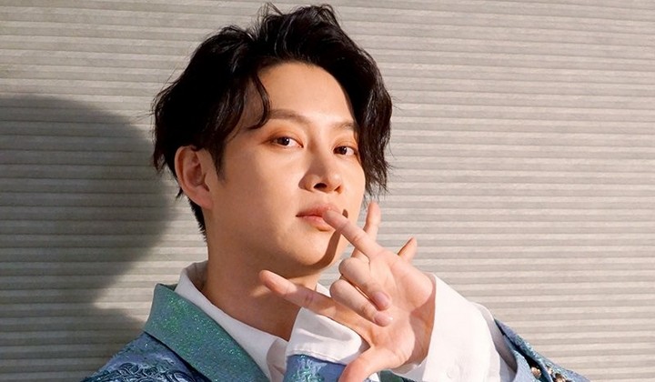 Foto: Latah Bongkar Gaya Pacaran, Fans Twice Sebut Heechul Suju Banyak Omong