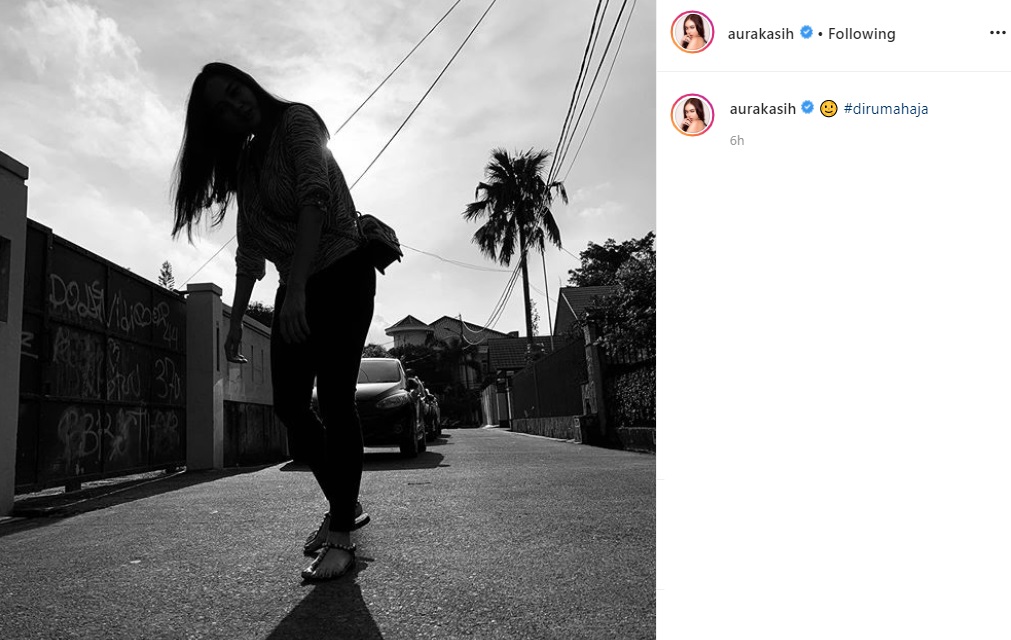 Aura Kasih Pamer Foto Bak Zombie Seraya Sampaikan Pesan Ini