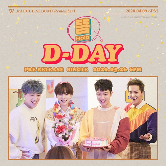 Poster hari H Winner \'Hold\'