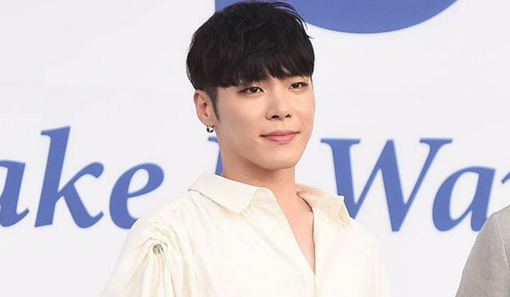 Foto: Alami Depresi, Wheesung Ditemukan Pingsan di Kamar Mandi Lagi