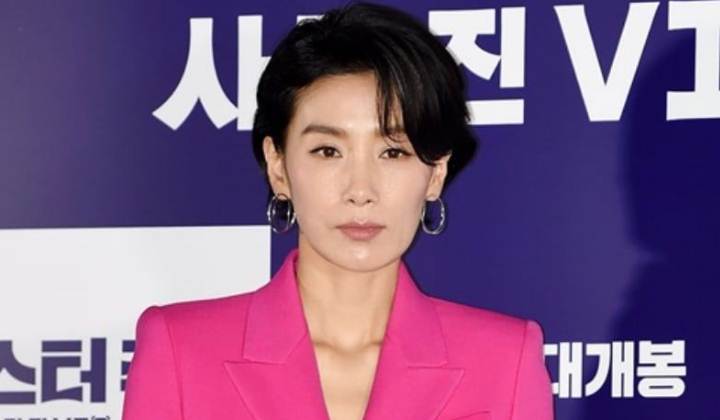 Foto: Wajah Kim Seo Hyung ‘Sky Castle’ Terpampang di Iklan Partai Politik, Begini Kata Agensi