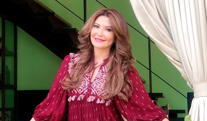 Foto: Tamara Bleszynski 'Desak' Artis Pamer Harta Segera Lakukan Ini