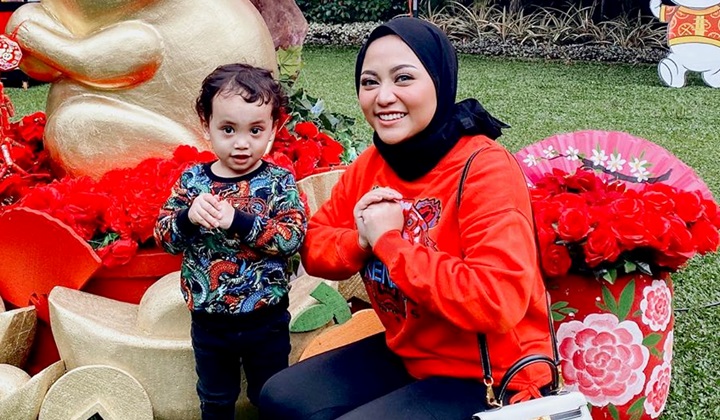 Foto: Xabiru Putra Rachel Vennya Menjelma Jadi Profesor Cilik, Wajah Makin Imut dan Ganteng Banget!