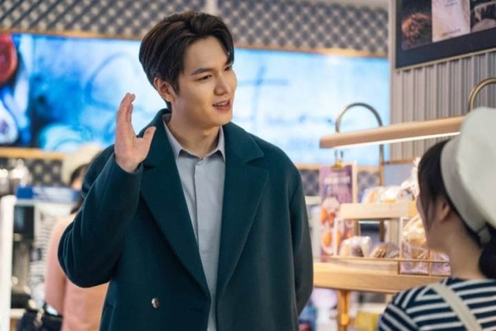 Lee Min Ho dan Kim Go Eun Hadapi Situasi Berbeda di ‘The King: Eternail Monarch’