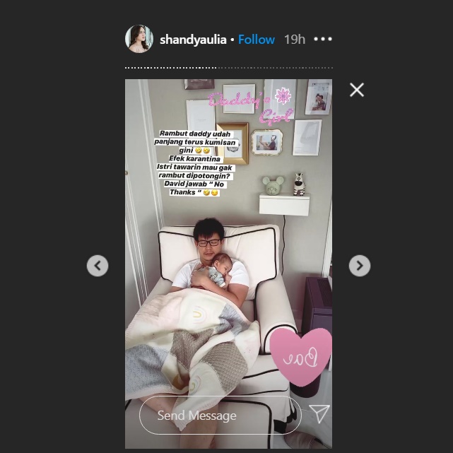 shandy aulia ditolak mentah-mentah oleh sang suami, david herbowo kala menawari untuk memotong rambut selama karantina diri di rumah