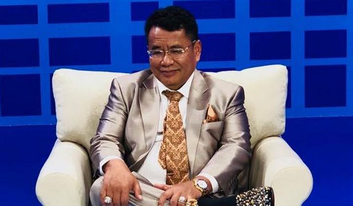 Foto: Hotman Paris Desak Presiden Jokowi Memburu Obat Corona di AS, Hal Ini Justru Jadi Sorotan