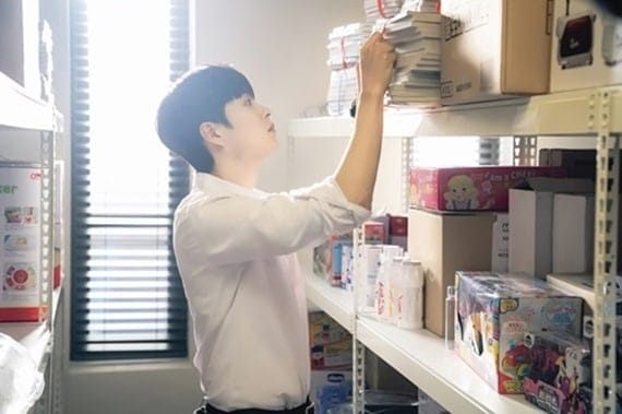 Jang Nara Terpesona Dengan Jung Gun Joo di ‘Oh My Baby’