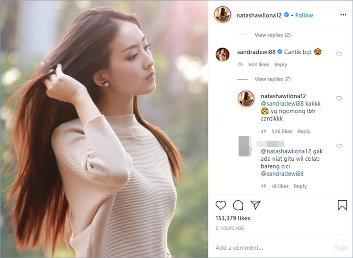 natasha wilona dan sandra dewi saling berinteraksi melalui Instagram