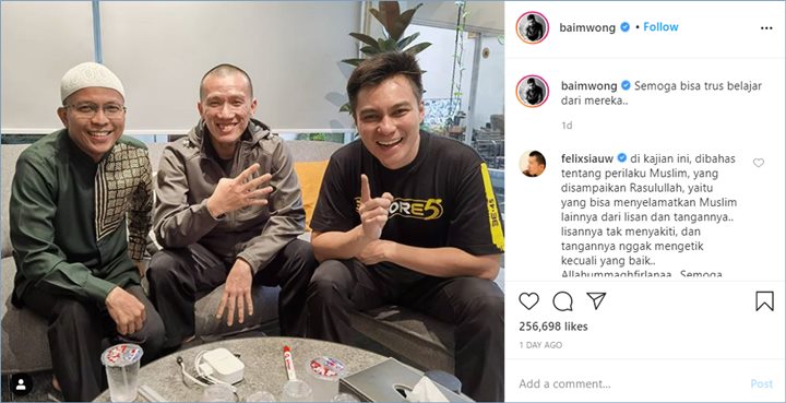 baim wong membagikan potret bersama dengan felix siauw