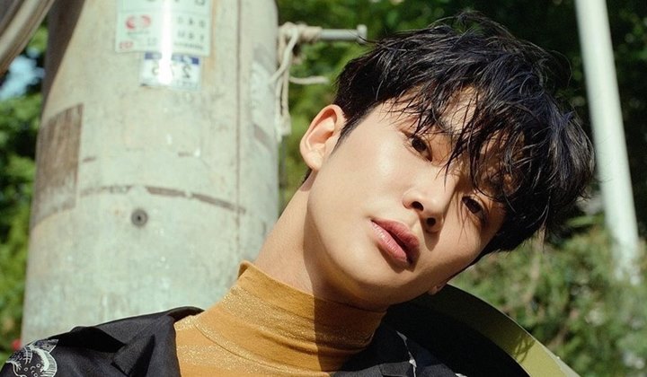 Foto: Penampilan Rowoon di Comeback SF9 Bikin Hati Meleleh