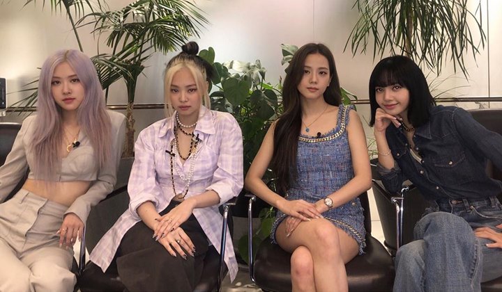 Foto: BLACKPINK Kirim Cinta Dan Rasa Syukur di Perayaan Anniversary Ke-4 