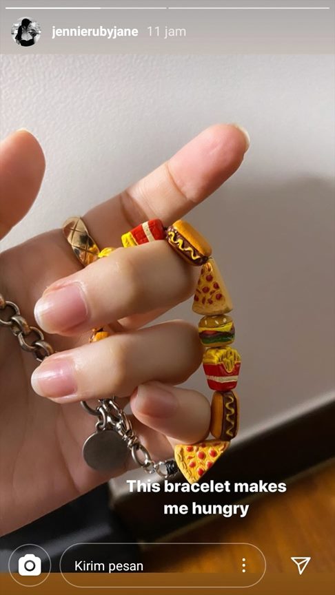 Jennie BLACKPINK Akui ‘Lapar’ Saat Melihat Gelang Lucu Ini