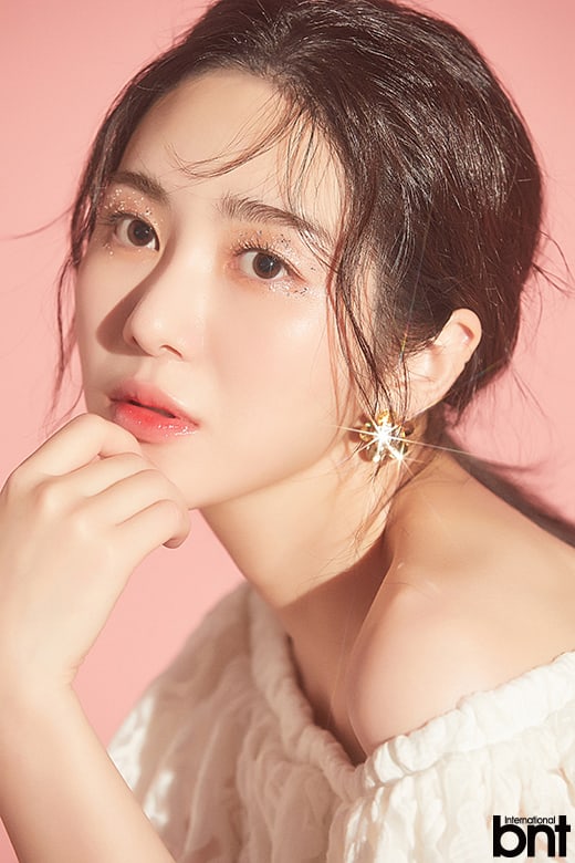 Mina Bicara Soal Harapan Karier Kedepannya Hingga Ungkap Permintaan Maaf pada Penggemar