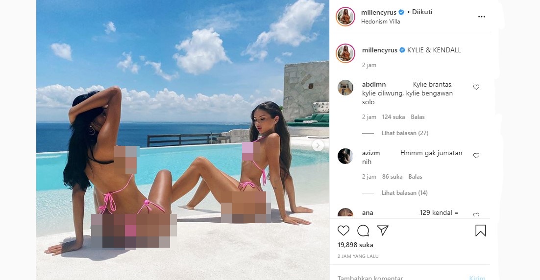 Millendaru Tampil Seksi Berbikini Bareng Teman Wanita