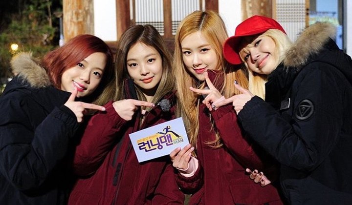 Foto: Busana BLACKPINK Saat Tampil di Program Musik MBC Kembali Disorot