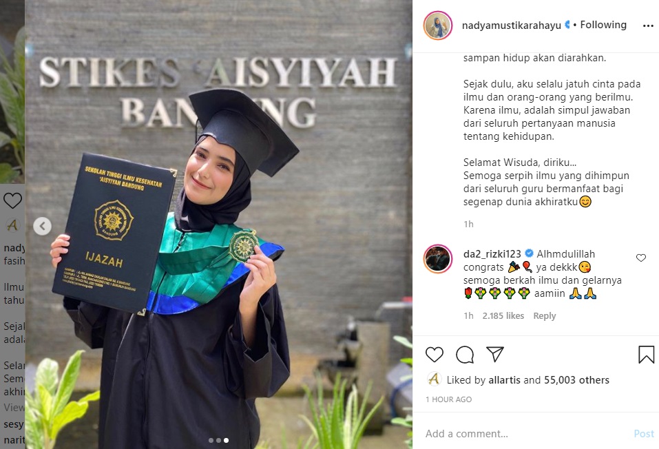 Nadya Mustika Pamer Momen Wisuda Sendiri, Rizki DA Gercep Ucap Selamat Kembali Dihujat?