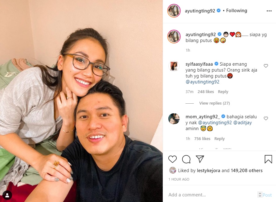 Bikin Fans Lega, Ayu Ting Ting Akhirnya Rilis Foto Bareng Adit Jayusman Bantah Kabar Putus?