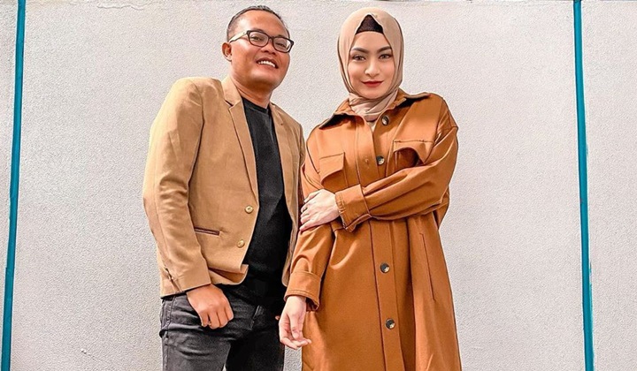 Foto: Sule Sempat Bertengkar dengan Nathalie Jelang Pernikahan, Ungkap Cara Romantis Tenangkan Calon Istri