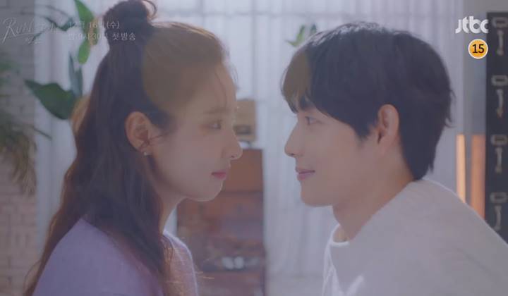 Foto: Im Siwan dan Shin Se Kyung Pamer Adegan Romantis di Teaser 'Run On'