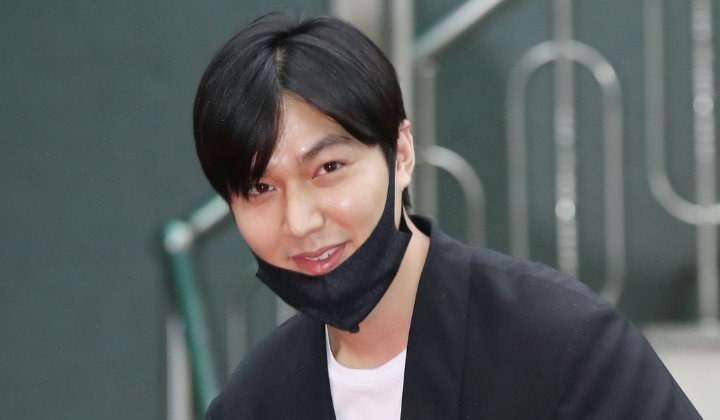 Foto: VIDEO: Intip Aura Lee Min Ho Jadi Model Iklan Produk Kesehatan Asal Korea