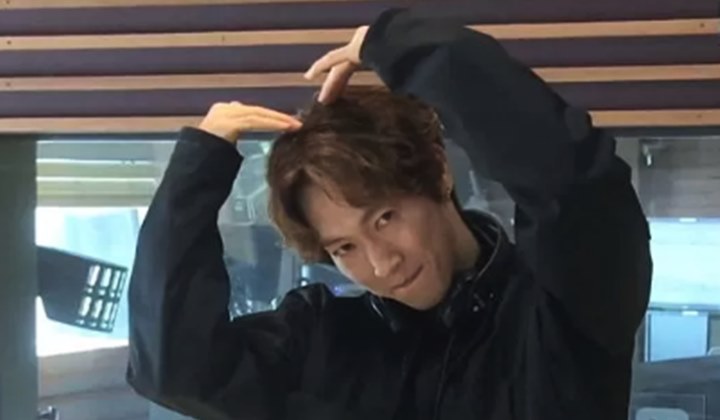 Foto: Idol Lawas Jang Woo Hyuk Ternyata Simpan Surat Penggemar Sejak Debut