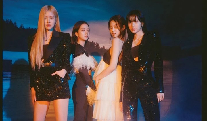 Foto: BLACKPINK Rilis Light Stick Versi Baru, Fans Histeris