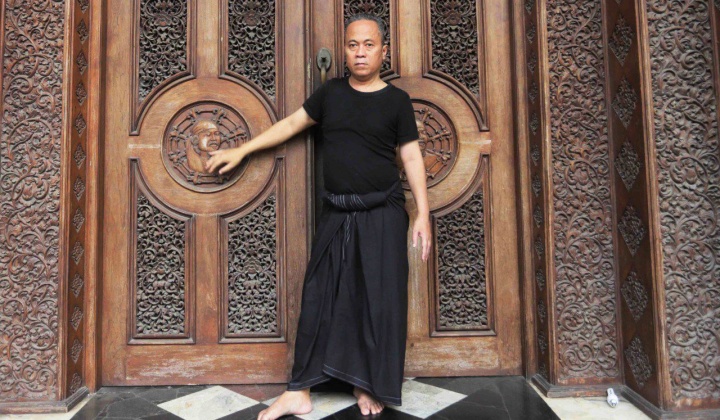 Foto: Sebelum Kakinya Membengkak, Ki Joko Bodo Akui Pernah Alami Kejadian Mistis