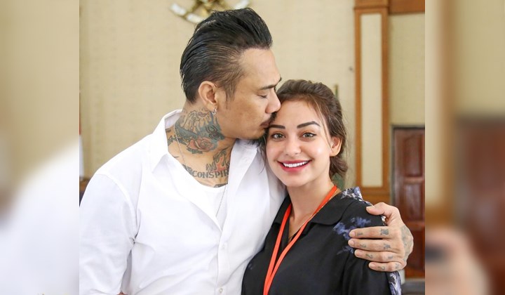 Foto: Ungkap Impian Segera Dikaruniai Momongan dengan Jerinx, Nora Alexandra: Suatu Saat Nanti