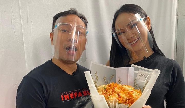 Foto: Persembahan Cinta, Vicky Prasetyo Siap Menyelam di Laut Terdalam Indonesia untuk Kalina Oktarani