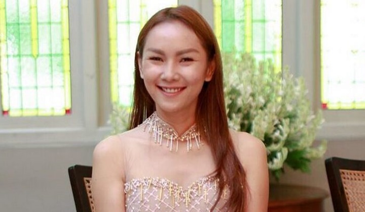 Foto: Kalina Oktarani Tampil Berhijab di Foto Prewed, Sampaikan Pesan Manis Ini ke Vicky Prasetyo