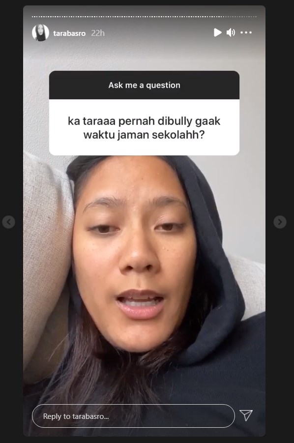tara basro mengakui bahwa semasa sekolah ia pernah menjadi korban perudungan kakak kelasnya hingga nangis dan takut pergi sekolah