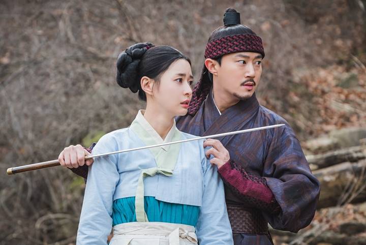 Kim Myung Soo Lalui Hal Sulit Demi Selamatkan Nyawa Kwon Nara di \'Royal Secret Agent\'