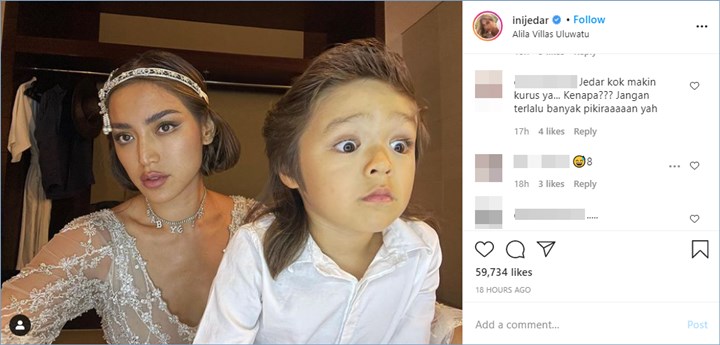 jessica iskandar disebut semakin kurus oleh warganet kala membagikan potret merayakan tahun baru bersama sang putra