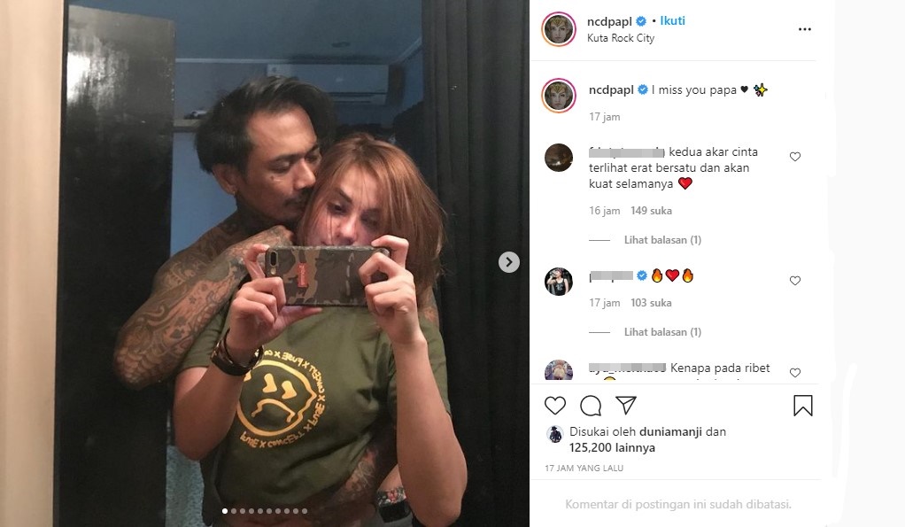 Nora Unggah Sederet Foto Lawas Berdua