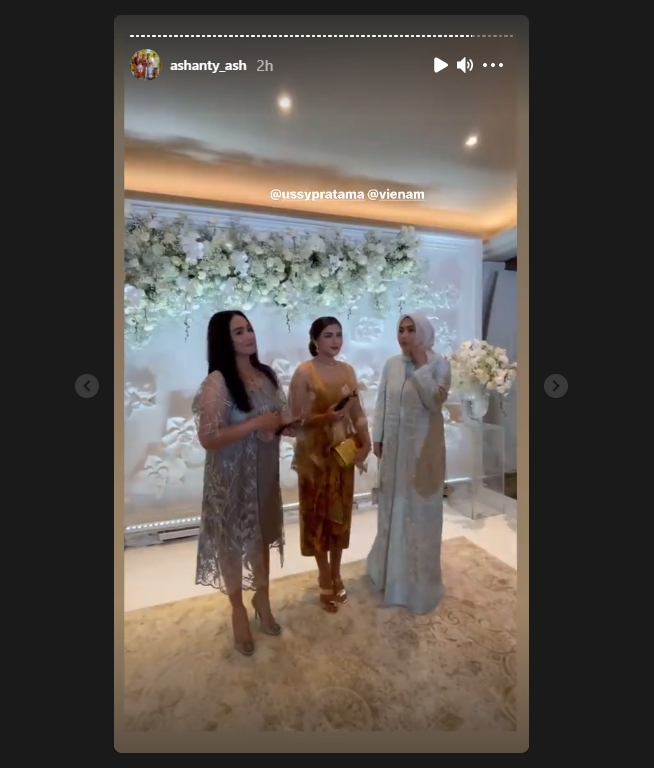 Hadir di Pernikahan Ririn Ekawati-Ibnu Jamil, Ashanty dan Ussy Sulistiawaty Kompak Sampaikan Doa Ini