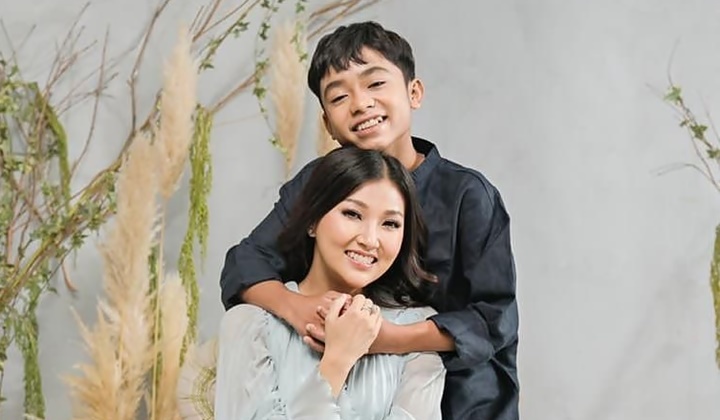 Foto: Buka Suara, Begini Penjelasan Sarwendah Soal Di-unfollow Betrand Peto di Instagram