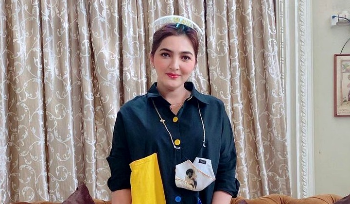 Foto: Outfit Ashanty Saat Meeting Tuai Sorotan, Dikritik Terlalu Terbuka Hingga Nama Millendaru Terseret