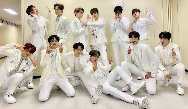 Foto: TREASURE Tampil dengan Jas, Visual Maknae Line Resahkan Fans!