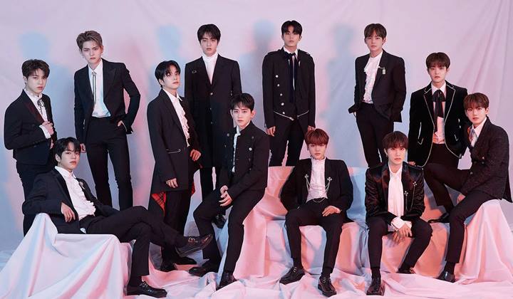 TREASURE menjalani pemotretan dengan salah satu majalah Amerika Serikat ternama yakni Teen VOGUE, tampil dengan menggunakan setelan jas bermodel klasik