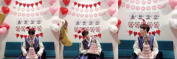 Jaehyun NCT mendapatkan kejutan pesta ulang tahun dari \'Inkigayo\' satu minggu lebih cepat, tampil sangat menggemaskan dengan serba merah muda dan mengenakan hanbok