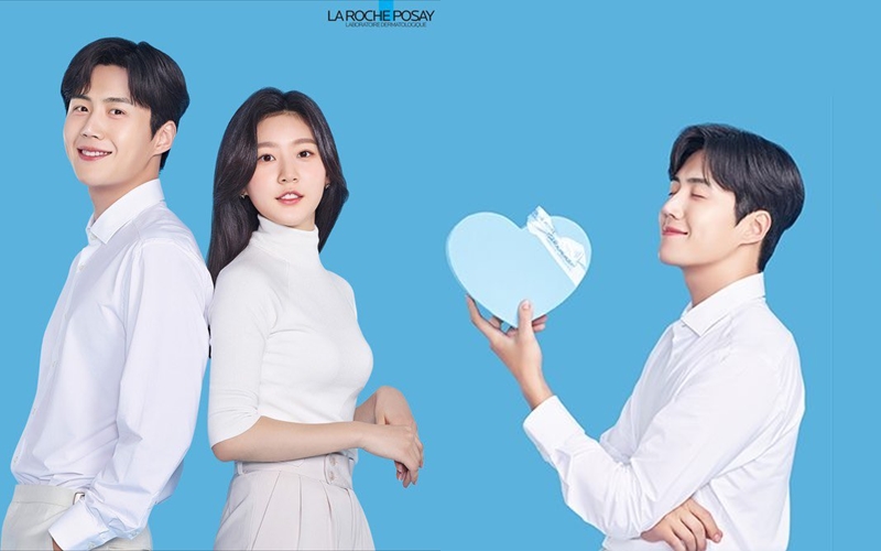 Kim Seon Ho-Kim Sae Ron Saingan Pamer Kulit Kinclong di Iklan Produk Perawatan Kulit