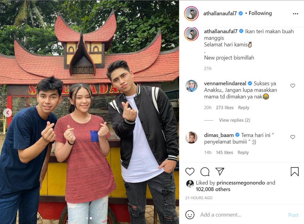 Sama-sama Tampan, Dimas Ahmad dan Athalla Naufal Disebut Mirip Usai Posting Foto Ini