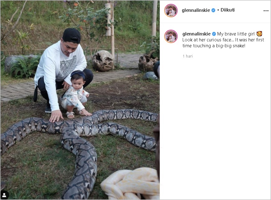 Glenn Alinskie Pamer Foto Putrinya Perdana Pegang Ular Besar, Ekspresi Penasaran Nastusha Disorot
