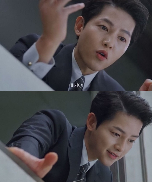 Ketampanan Sempurna Song Joong Ki di \'Vincenzo\' Bikin Heboh, Netter: Wajib Nonton Pakai Layar Besar