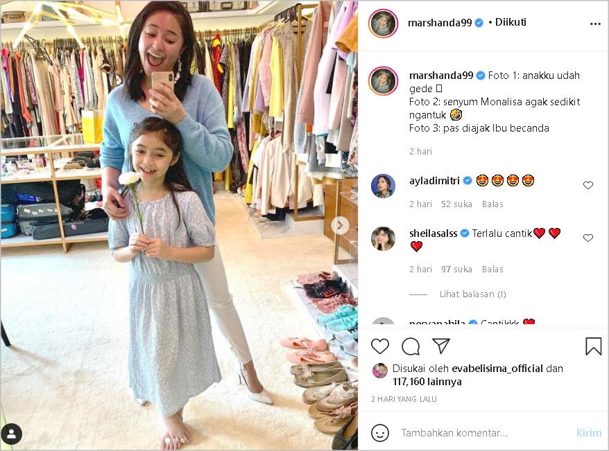 Bagikan Keseruan Mirror Selfie Bareng Sang Putri, Kecantikan Marshanda dan Sienna Disorot