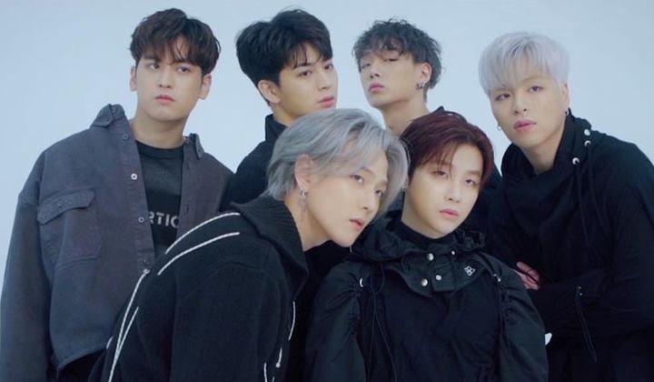 Foto: Fans Mewek, iKON Bawa Nuansa Baru untuk Comeback 'Why Why Why'