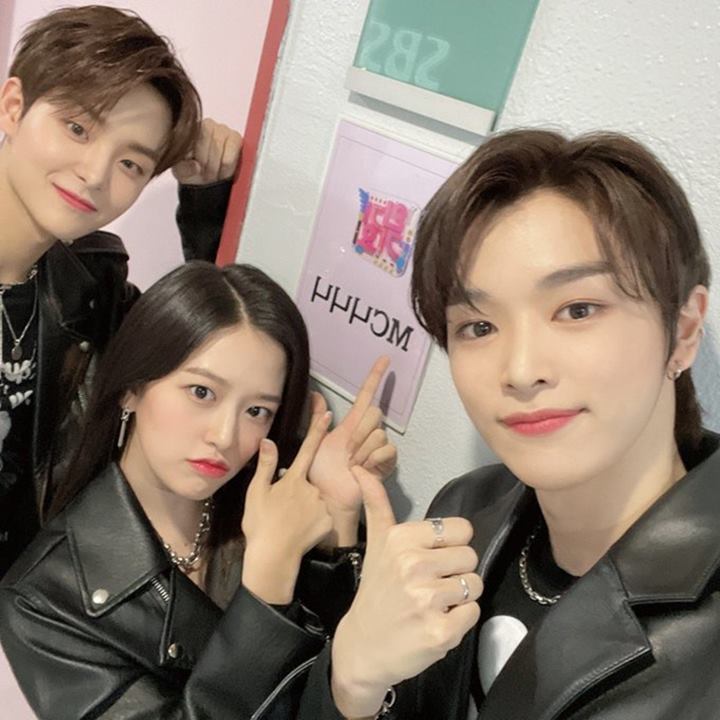 jihoon dan sungchan membagikan potret mereka dengan yujin