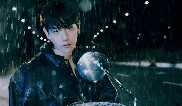 Foto: Sudah Akui Idap Hipertiroidisme, Netter Heboh Menyadari Pernah Lihat Obat-Obatan Baekhyun