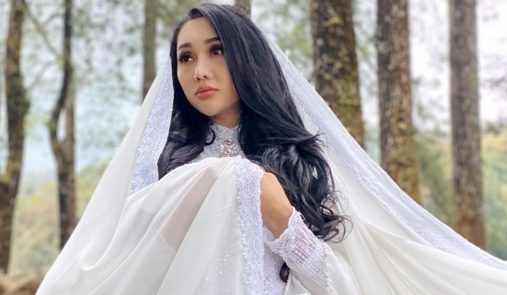 Foto: Lucinta Luna Sebut Positif Hamil sebagai Berkah di Bulan Ramadan: Nanti Besanan Sama Mbak Gigi