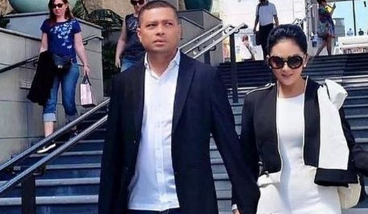 Foto:  Begini Jika Krisdayanti Kirim Pesan Rindu ke Raul Lemos